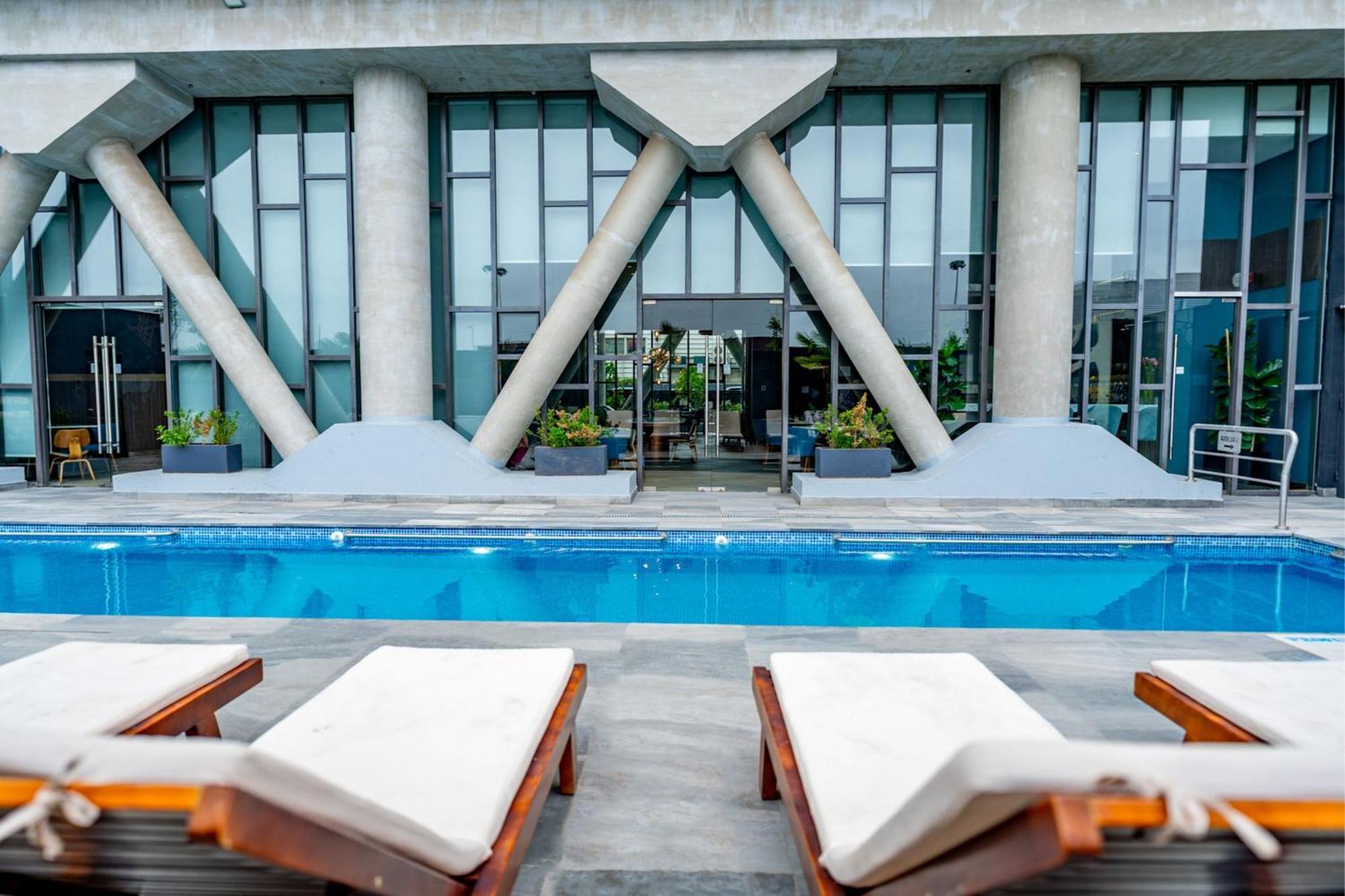 Hotel Manquehue Aeropuerto 4*