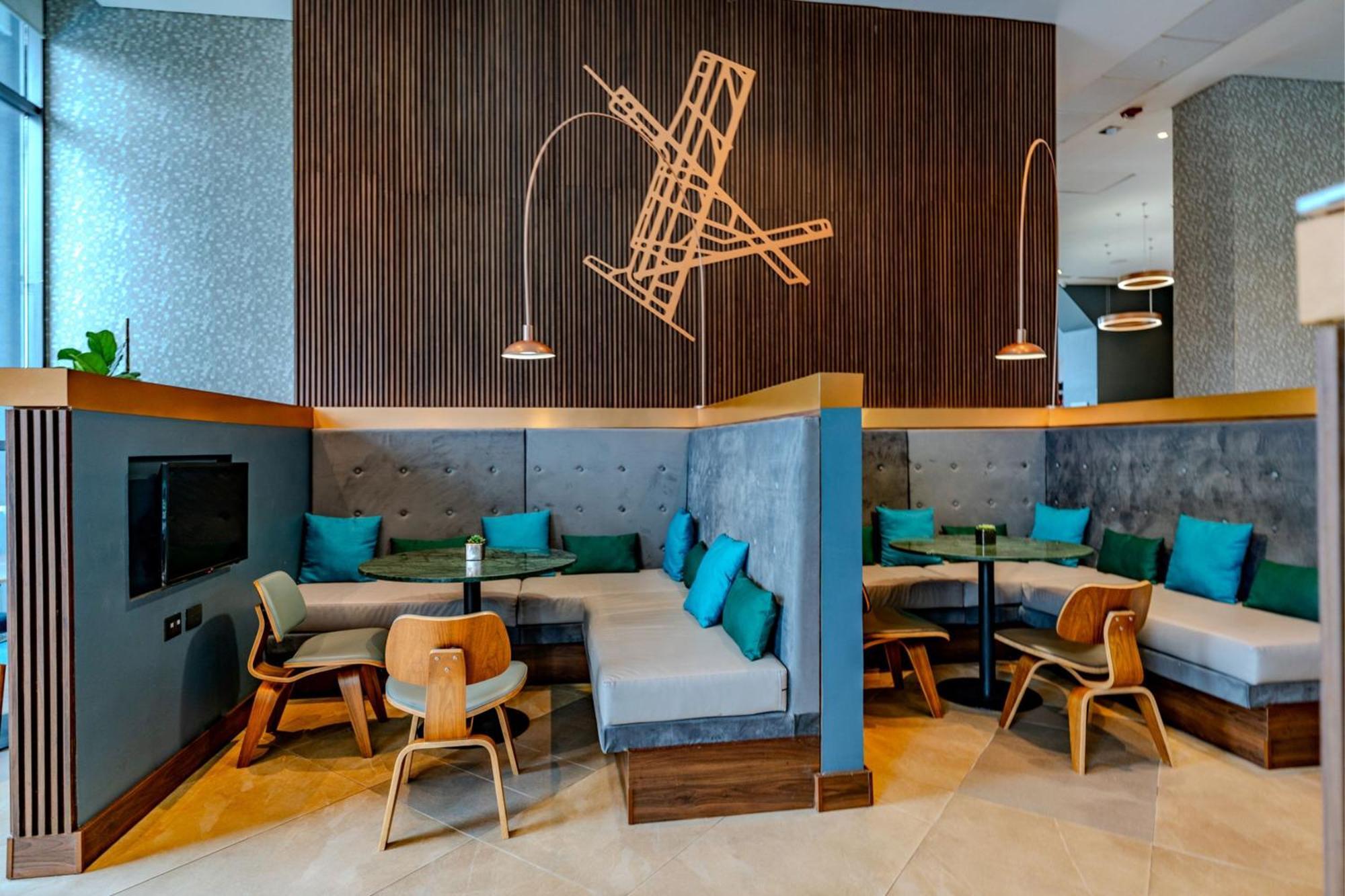 Hotel Manquehue Aeropuerto 4*